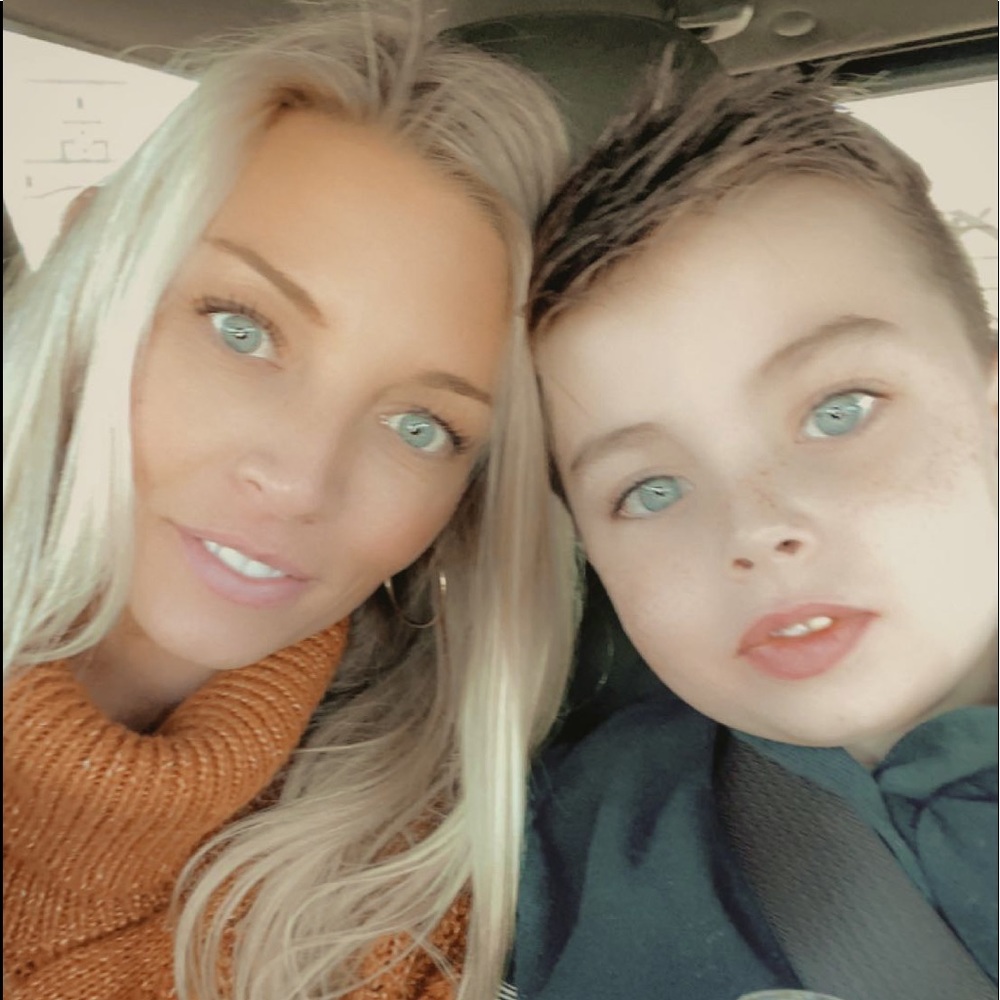 Meet your Posher, Kayli